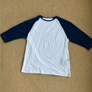 American Eagle outfitters Mens XXL Vintage Style 3/4 Sleeve White Blue T-shirt